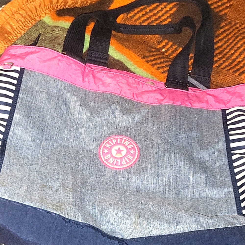Kipling purse